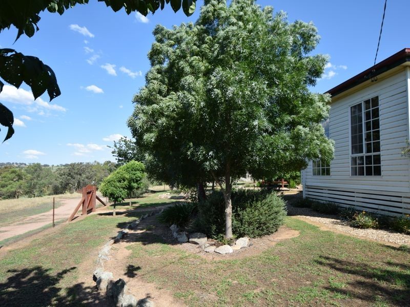 389 Chillingworks Road, Young NSW 2594