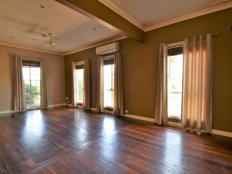 389 Chillingworks Road, Young NSW 2594