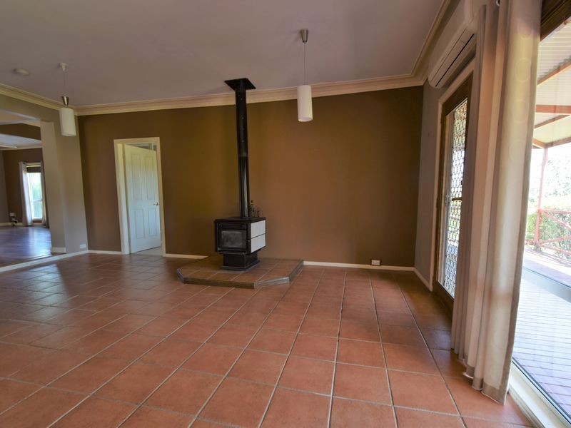 389 Chillingworks Road, Young NSW 2594