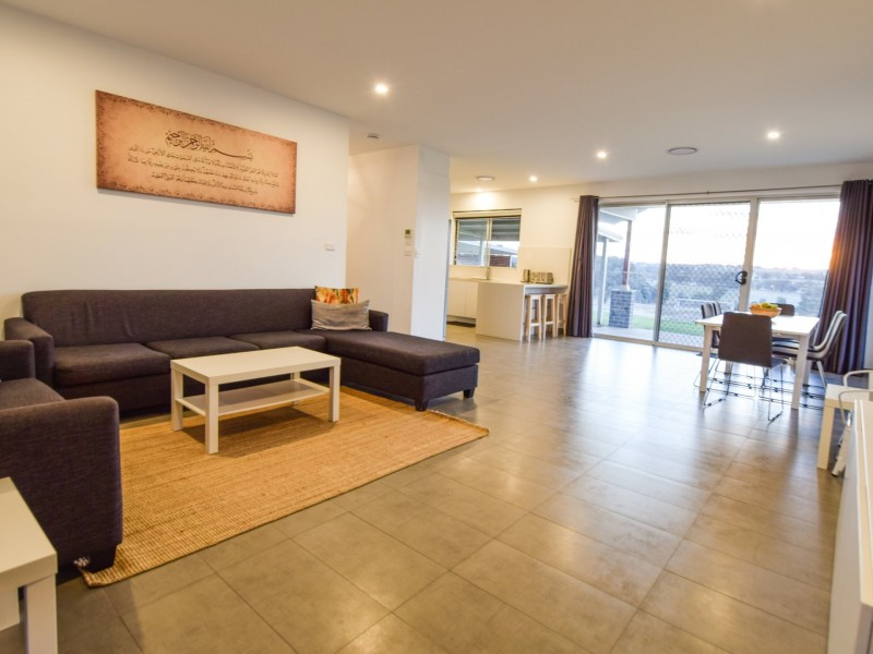 109 Dananbilla Drive, Young NSW 2594