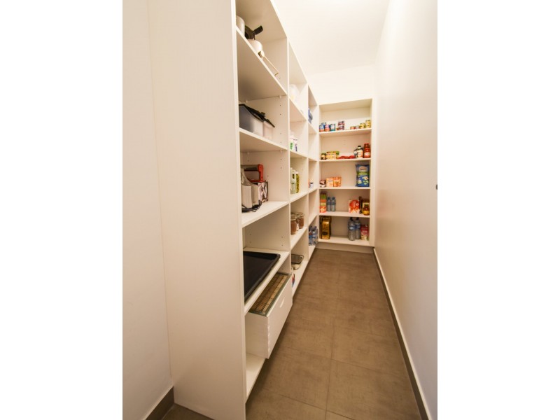 109 Dananbilla Drive, Young NSW 2594