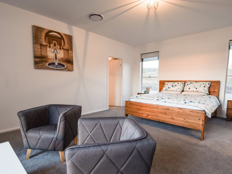 109 Dananbilla Drive, Young NSW 2594