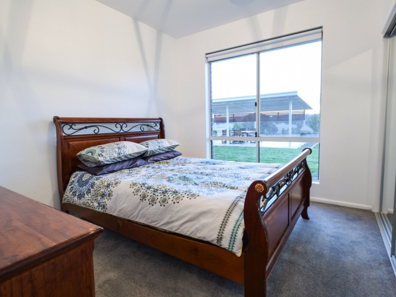 109 Dananbilla Drive, Young NSW 2594