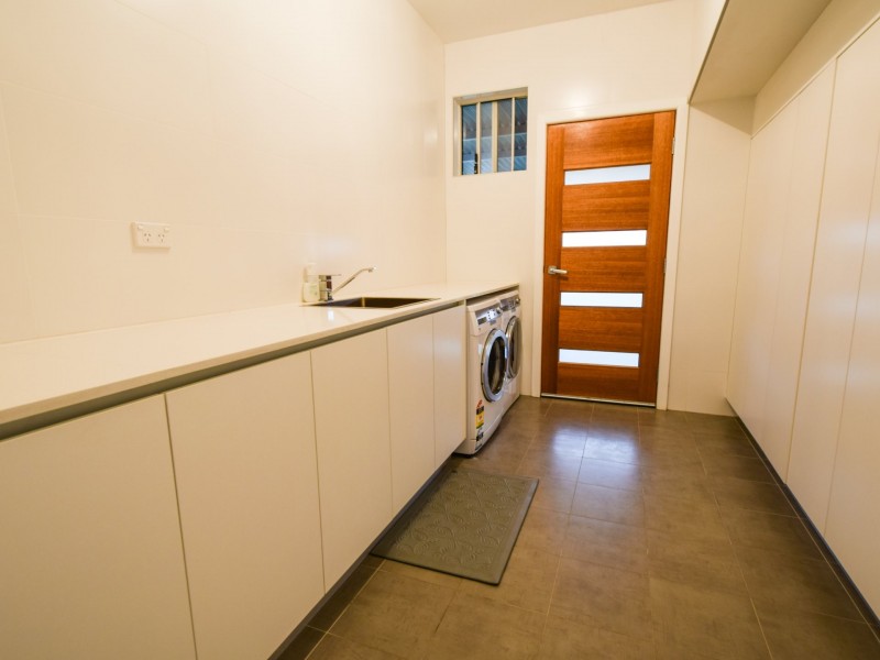 109 Dananbilla Drive, Young NSW 2594