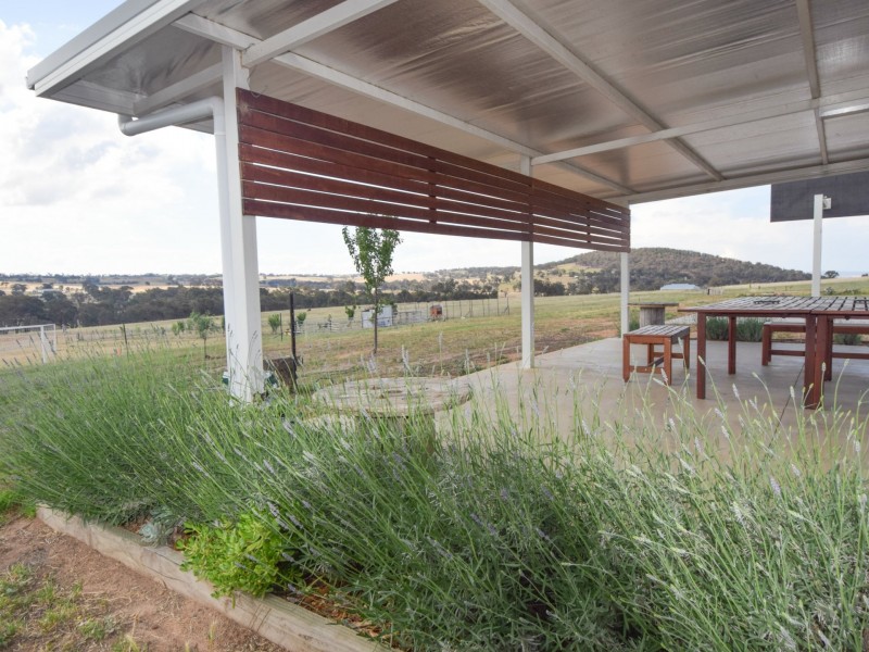 109 Dananbilla Drive, Young NSW 2594