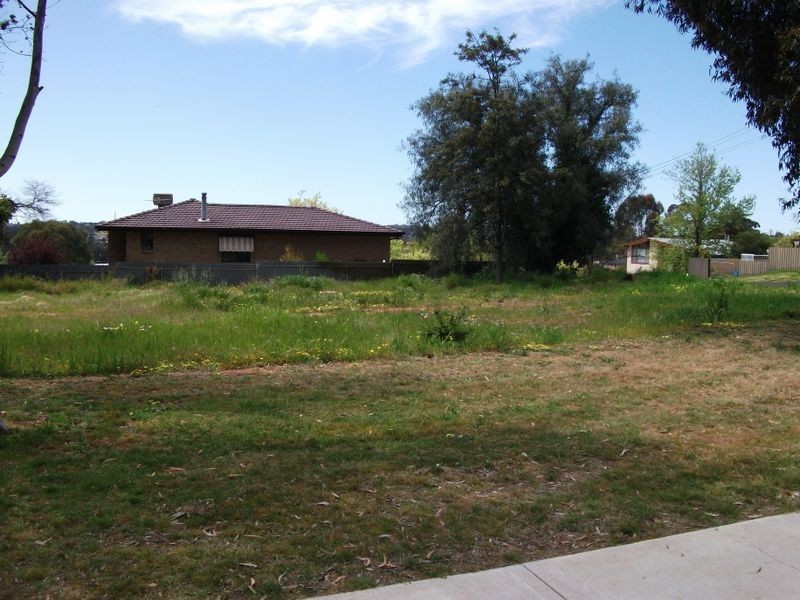 80 Campbell Street, Young NSW 2594