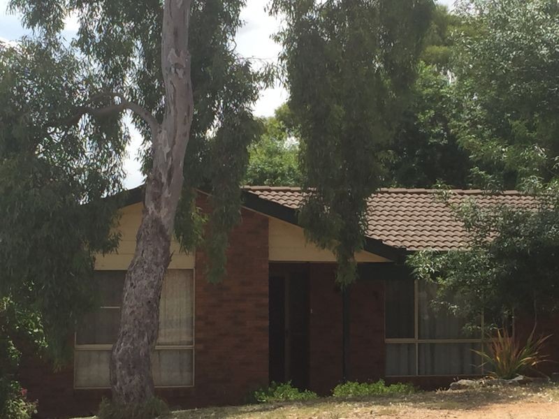 108 Blackett Avenue, Young NSW 2594