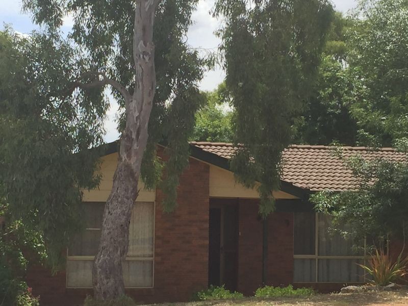 108 Blackett Avenue, Young NSW 2594