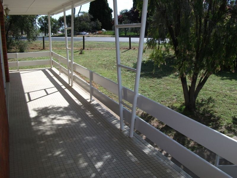 32 Elizabeth Street, Young NSW 2594