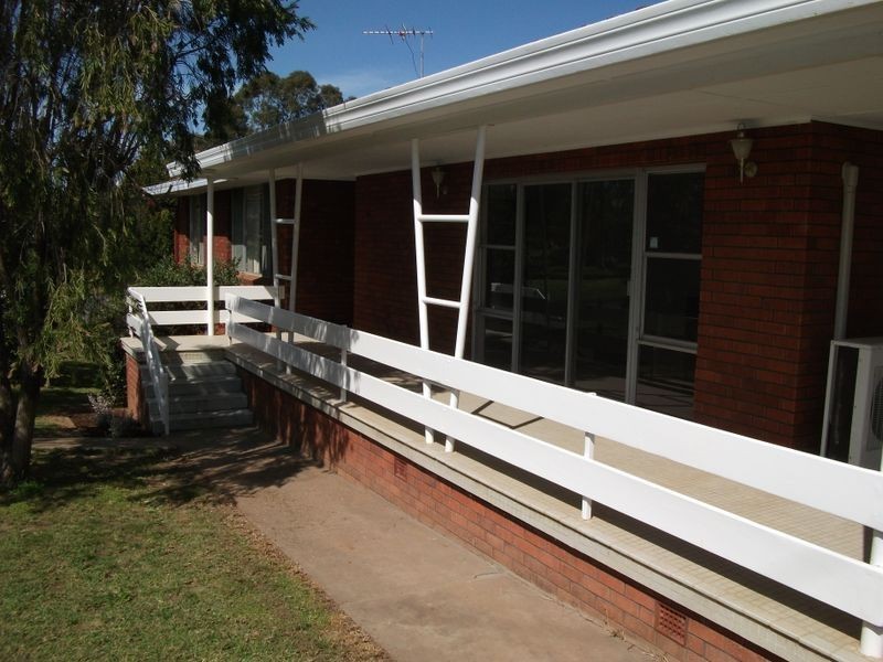 32 Elizabeth Street, Young NSW 2594