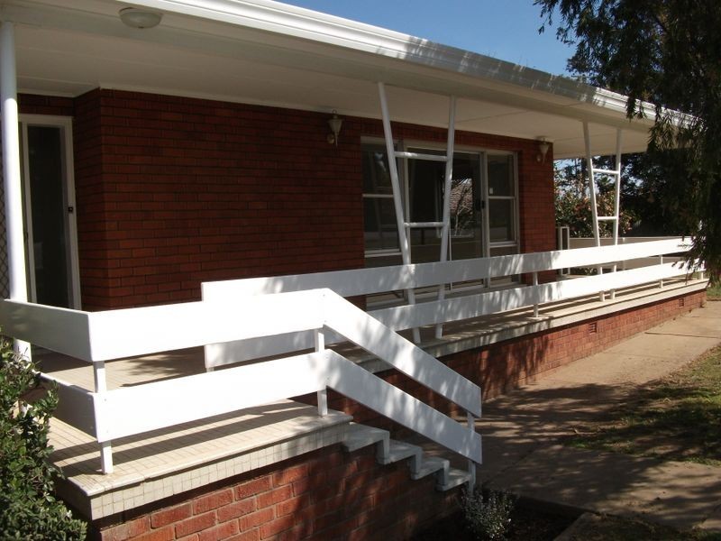 32 Elizabeth Street, Young NSW 2594