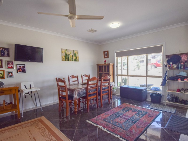 81 Wambanumba Drive, Young NSW 2594