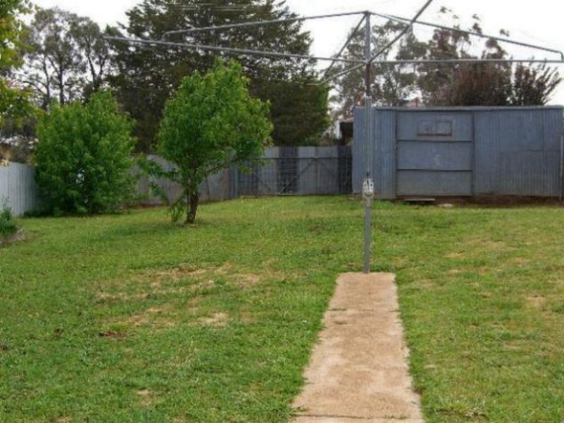 3 Emily Street, Young NSW 2594