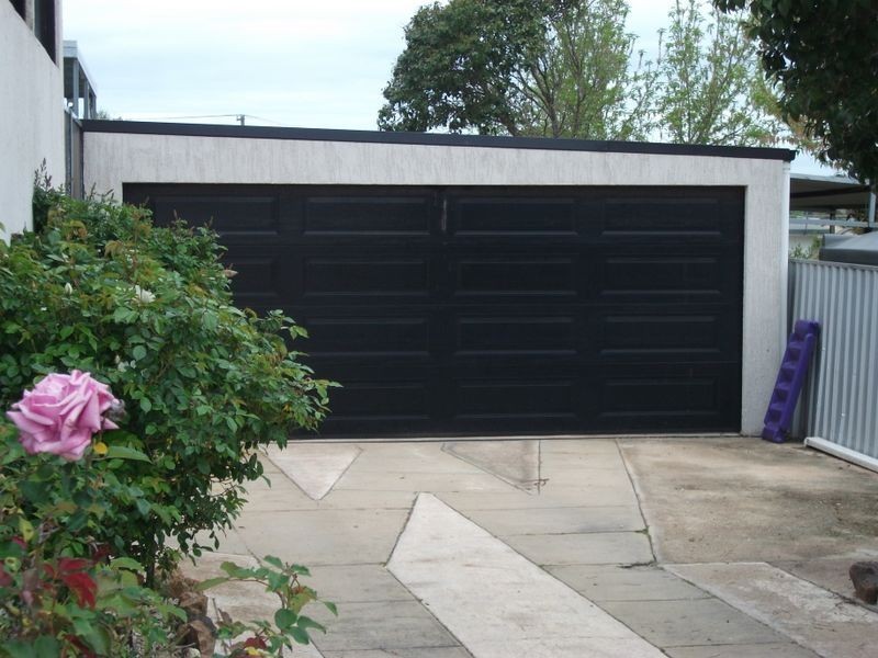 12 Melville Street, Young NSW 2594