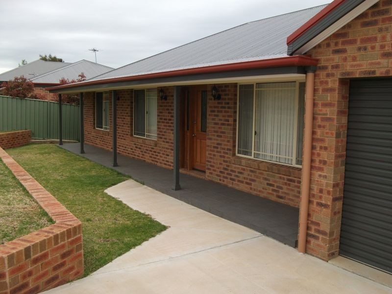 70 Orchard Street, Young NSW 2594