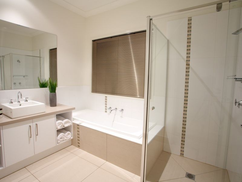 13 Settlers Place, Young NSW 2594