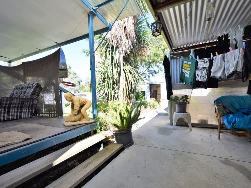 13 Bendick Street, Young NSW 2594