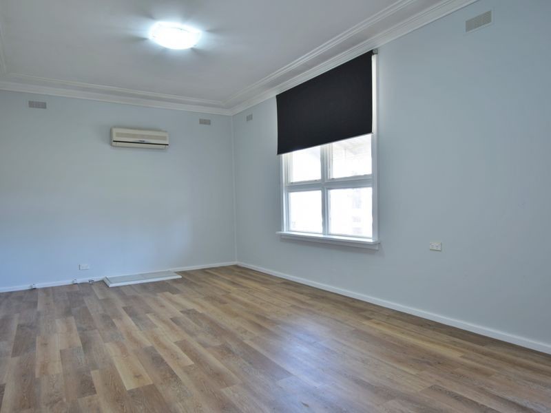 12 Florence Street, Young NSW 2594