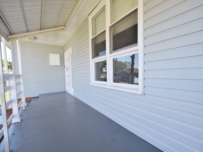 12 Florence Street, Young NSW 2594
