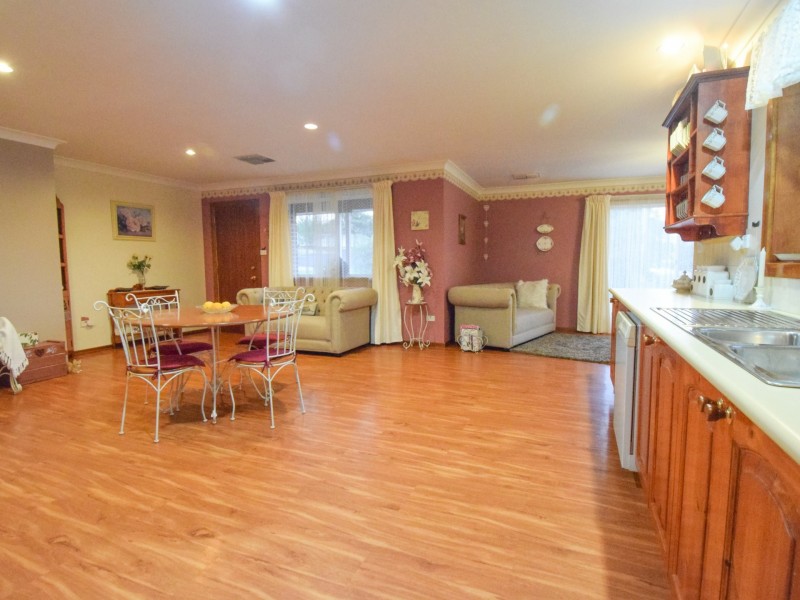 34a Demondrille Street, Young NSW 2594