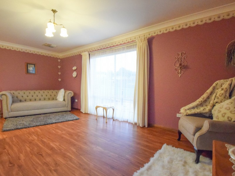 34a Demondrille Street, Young NSW 2594