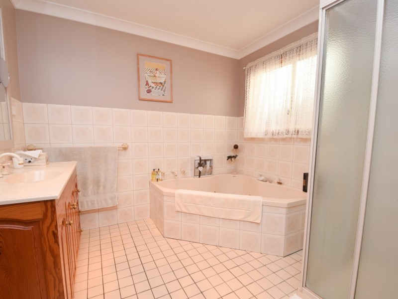 34a Demondrille Street, Young NSW 2594