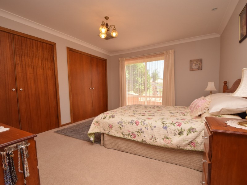 34a Demondrille Street, Young NSW 2594