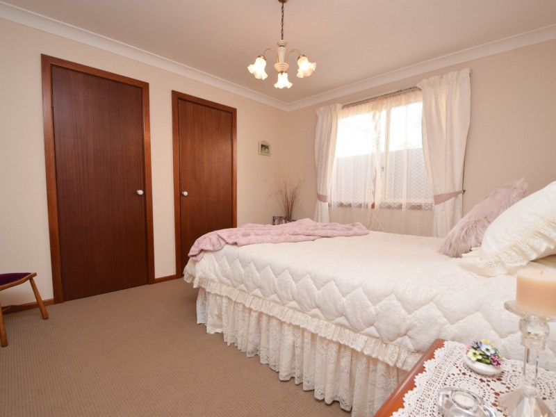 34a Demondrille Street, Young NSW 2594