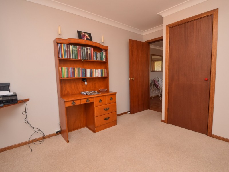 34a Demondrille Street, Young NSW 2594