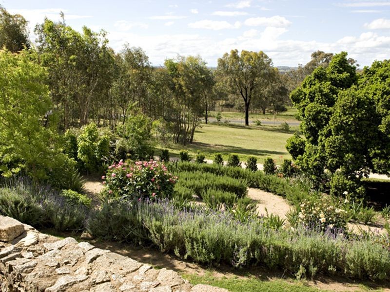 127 Wickham Lane, Young NSW 2594