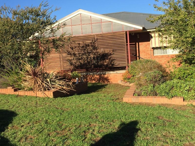 103 Fontenoy Street, Young NSW 2594