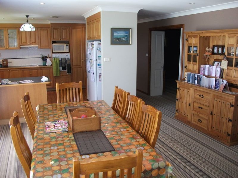 78 Apps Lane, Young NSW 2594