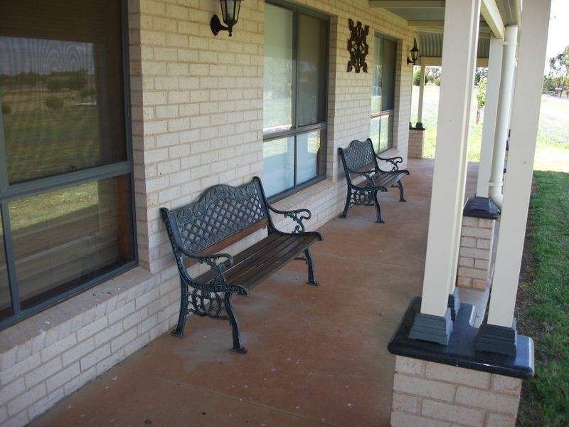 78 Apps Lane, Young NSW 2594