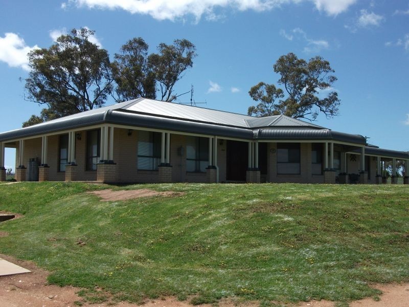 78 Apps Lane, Young NSW 2594