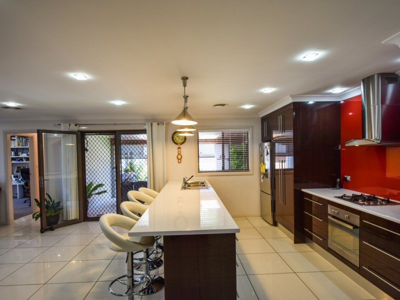 1 Settlers Place, Young NSW 2594