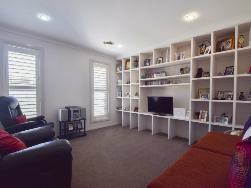 1 Settlers Place, Young NSW 2594