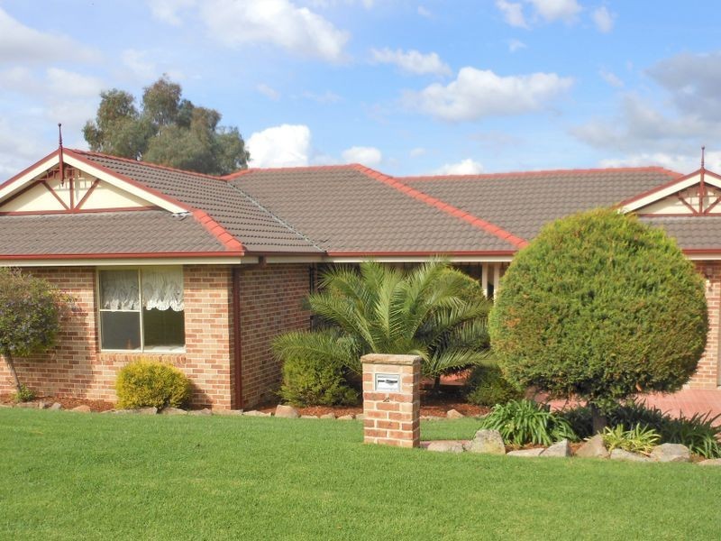 4 Tadros Avenue, Young NSW 2594