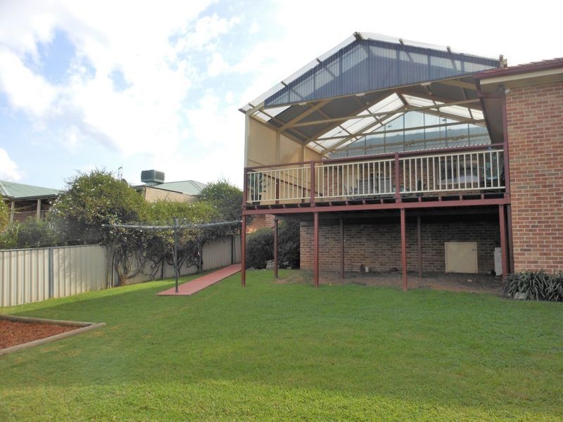 4 Tadros Avenue, Young NSW 2594