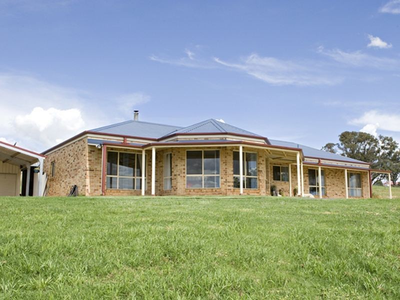 39 Burrows, Young NSW 2594