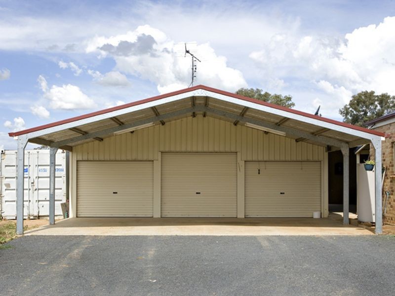 39 Burrows, Young NSW 2594