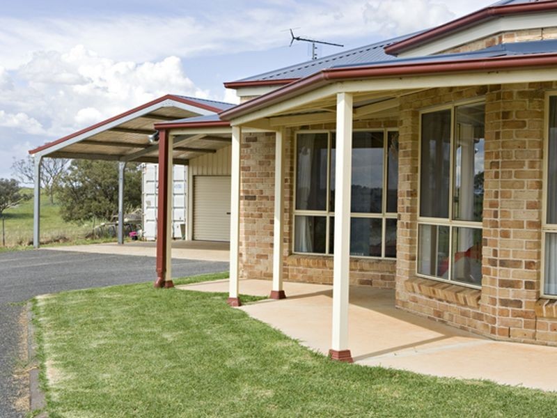 39 Burrows, Young NSW 2594