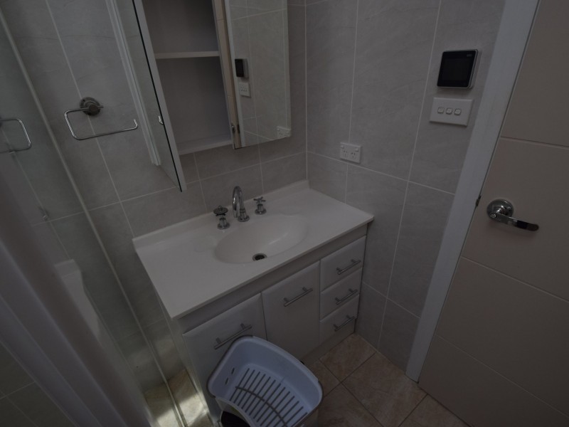 15 Lynch Street, Young NSW 2594