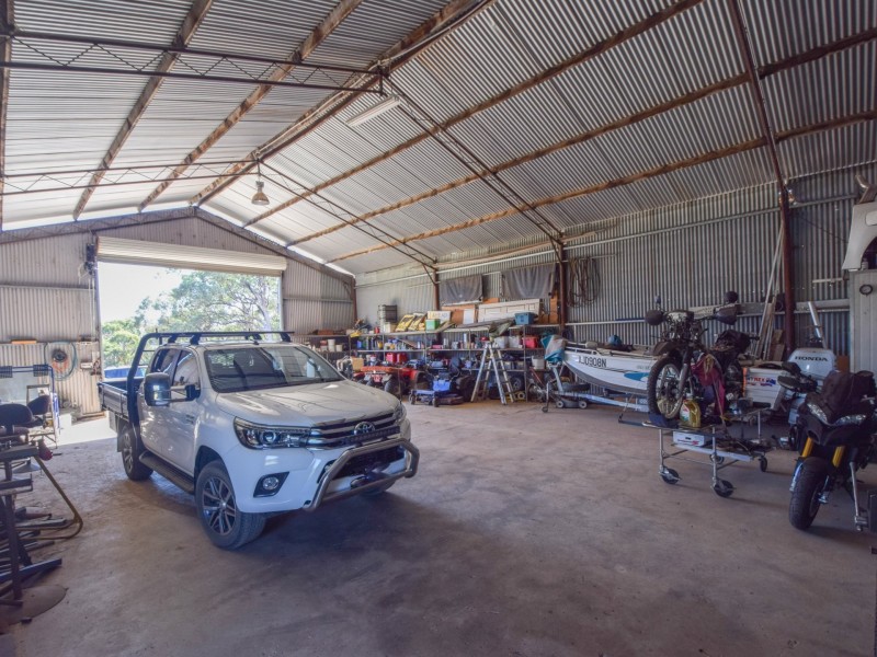 251 Rhodes Road, Young NSW 2594