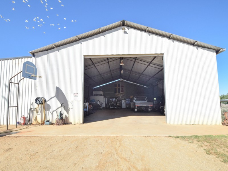 251 Rhodes Road, Young NSW 2594