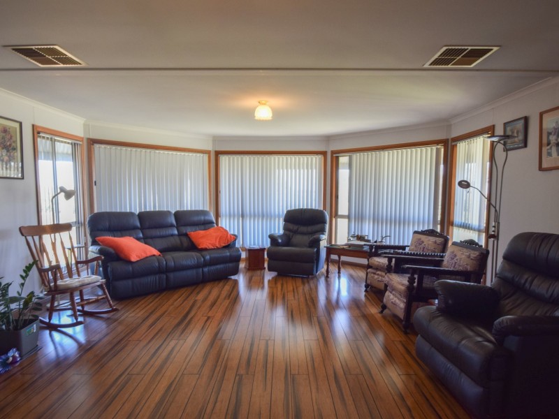 251 Rhodes Road, Young NSW 2594