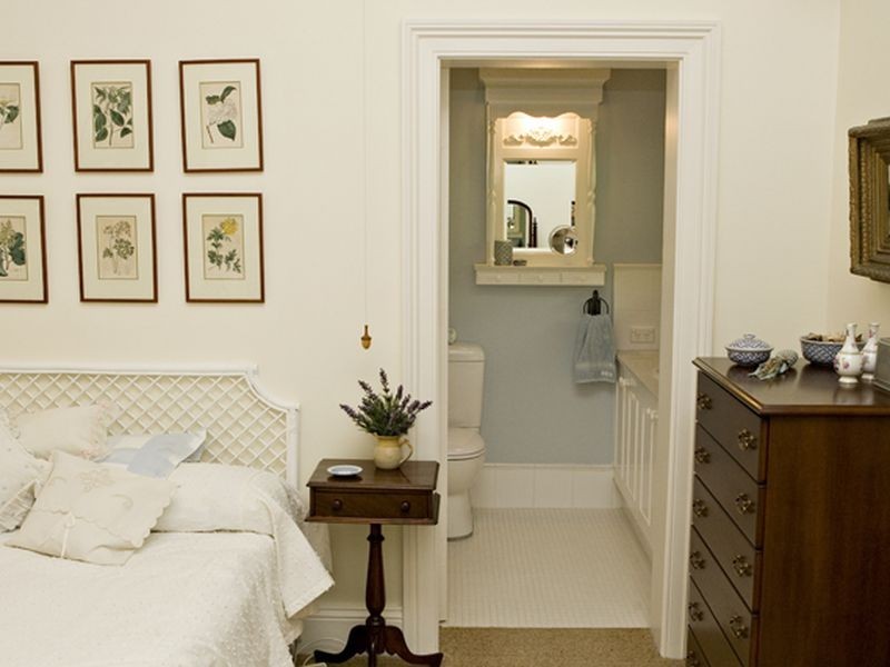 LYNNLEE  4 Taylor Road, Young NSW 2594