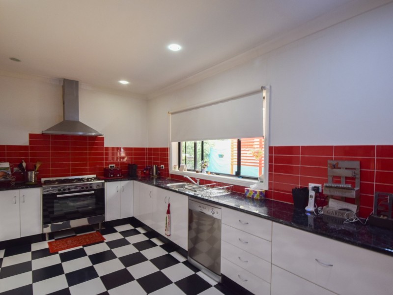 22 Cowper Street, Young NSW 2594