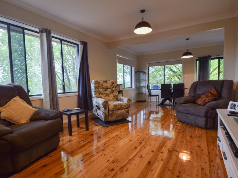 22 Cowper Street, Young NSW 2594