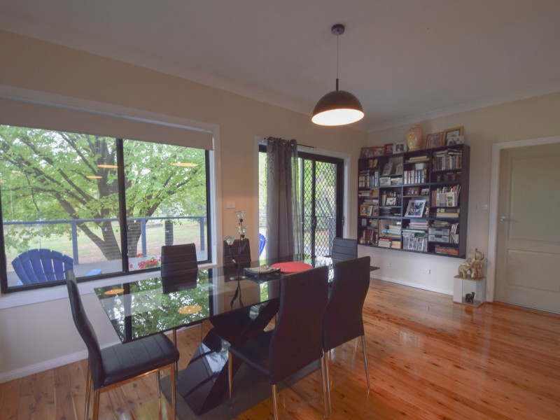 22 Cowper Street, Young NSW 2594