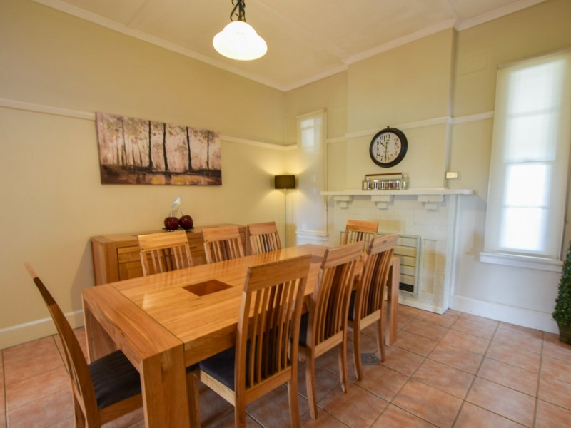 23 Elizabeth Street, Young NSW 2594